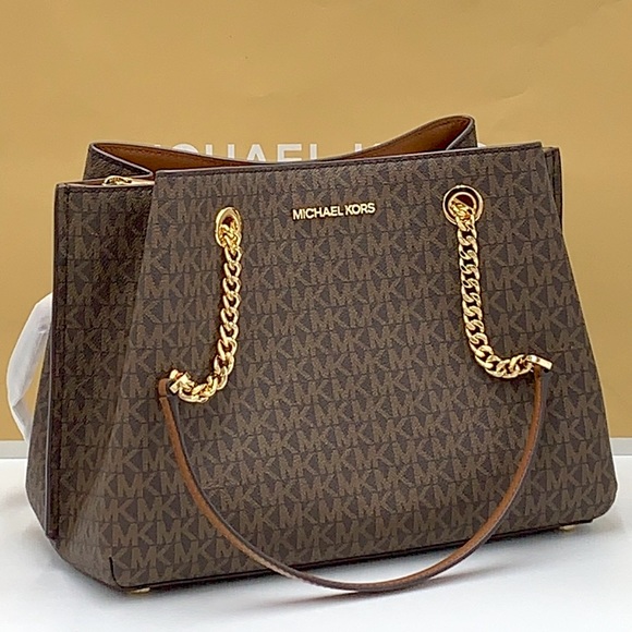 Michael Kors Handbags - MICHAEL KORS 
Teagen Large Logo Shoulder Bag
